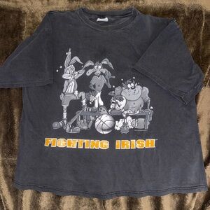 Vintage 1996 Looney Toons Fighting Irish Graphic T-Shirt